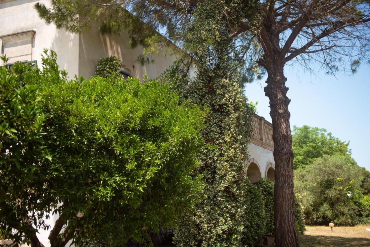 Villa Encantamiento - Dimora Gelsomino - Masseria Storica Nel Cuore Della Puglia Con Piscina Latiano Eksteriør bilde