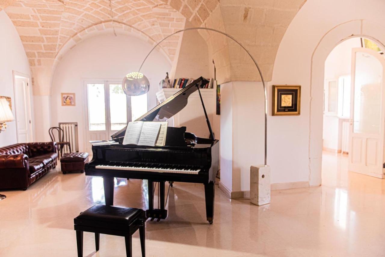 Villa Encantamiento - Dimora Gelsomino - Masseria Storica Nel Cuore Della Puglia Con Piscina Latiano Eksteriør bilde