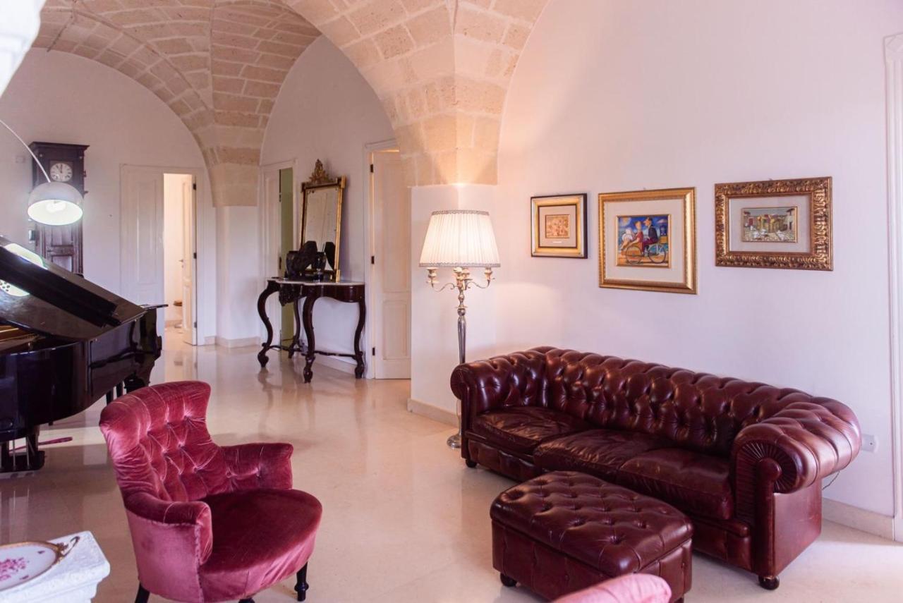 Villa Encantamiento - Dimora Gelsomino - Masseria Storica Nel Cuore Della Puglia Con Piscina Latiano Eksteriør bilde